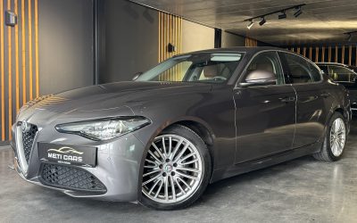 Alfa Romeo Giulia 2.2 Diesel | Lederen Stoelen | Camera | Manueel