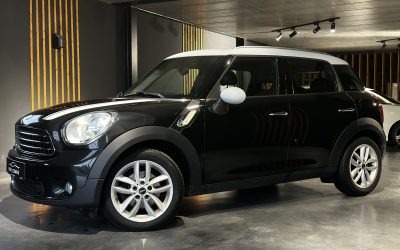 MINI Cooper D Aut. Brick Lane | Panorama Dak | Navi | Bluetooth | Automatisch